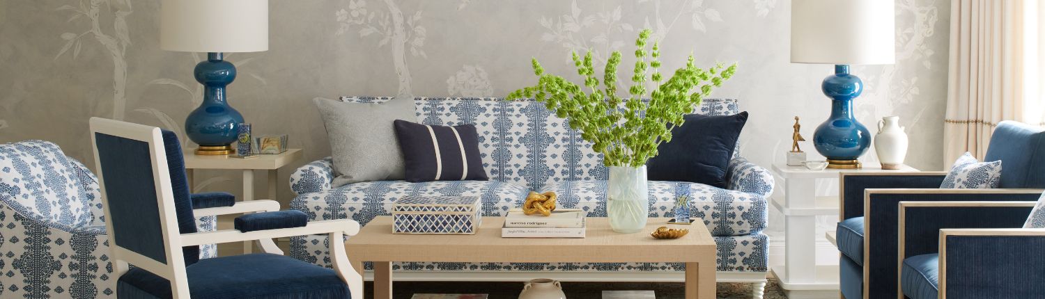 traditions-living-room-sofa-chair-coffee-table-minneapolis-naples Traditions living room display with sofa, accent chairs, and coffee table in Minneapolis and Naples showroom